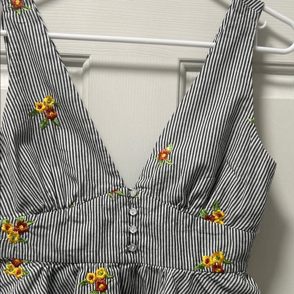 Forever 21 Contemporary Striped Floral Embroidered Babydoll Peplum Top Size S - Picture 3 of 14